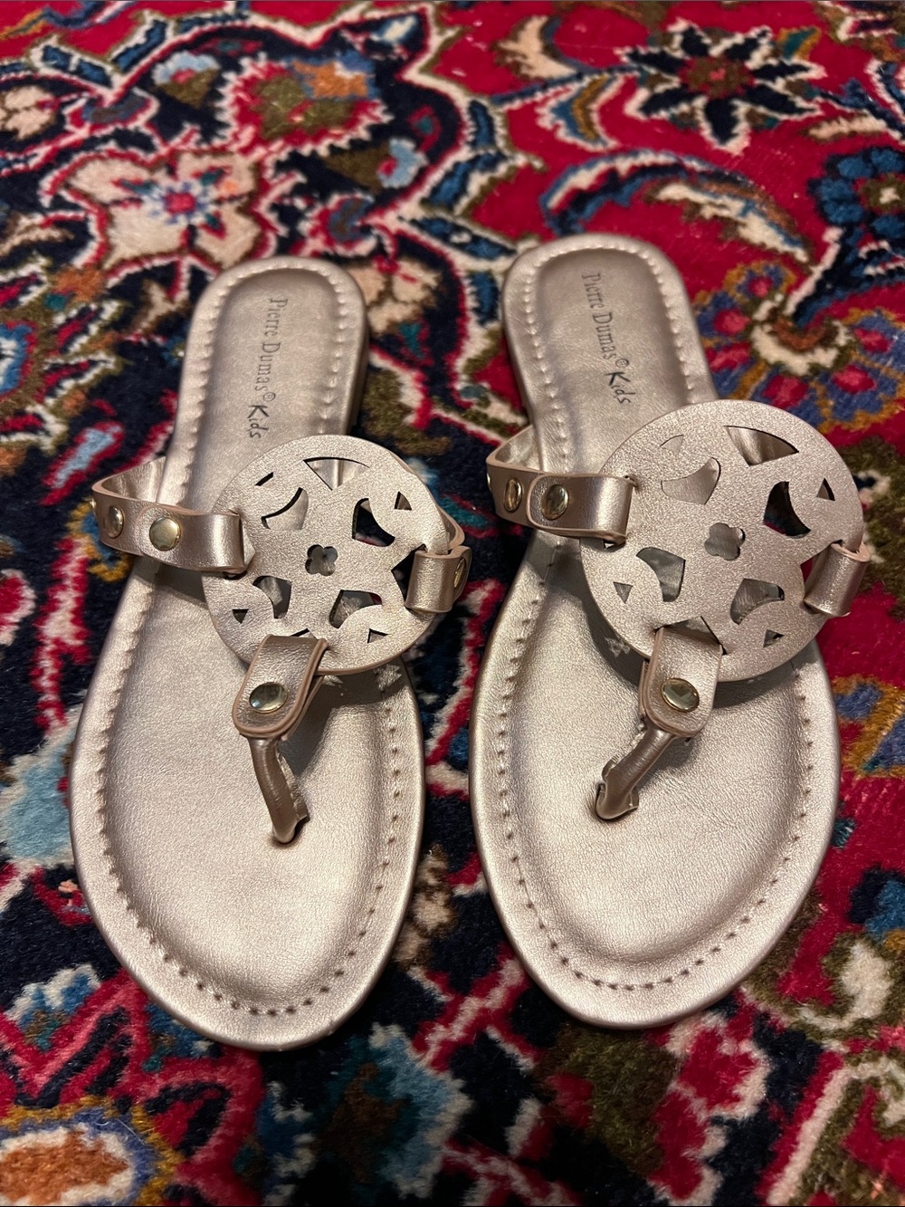 Pierre Dumas Kids Metallic Rose Gold Cutout Thong Sandals